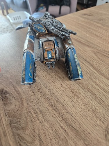 Adeptus custodes caladius - adeptus,